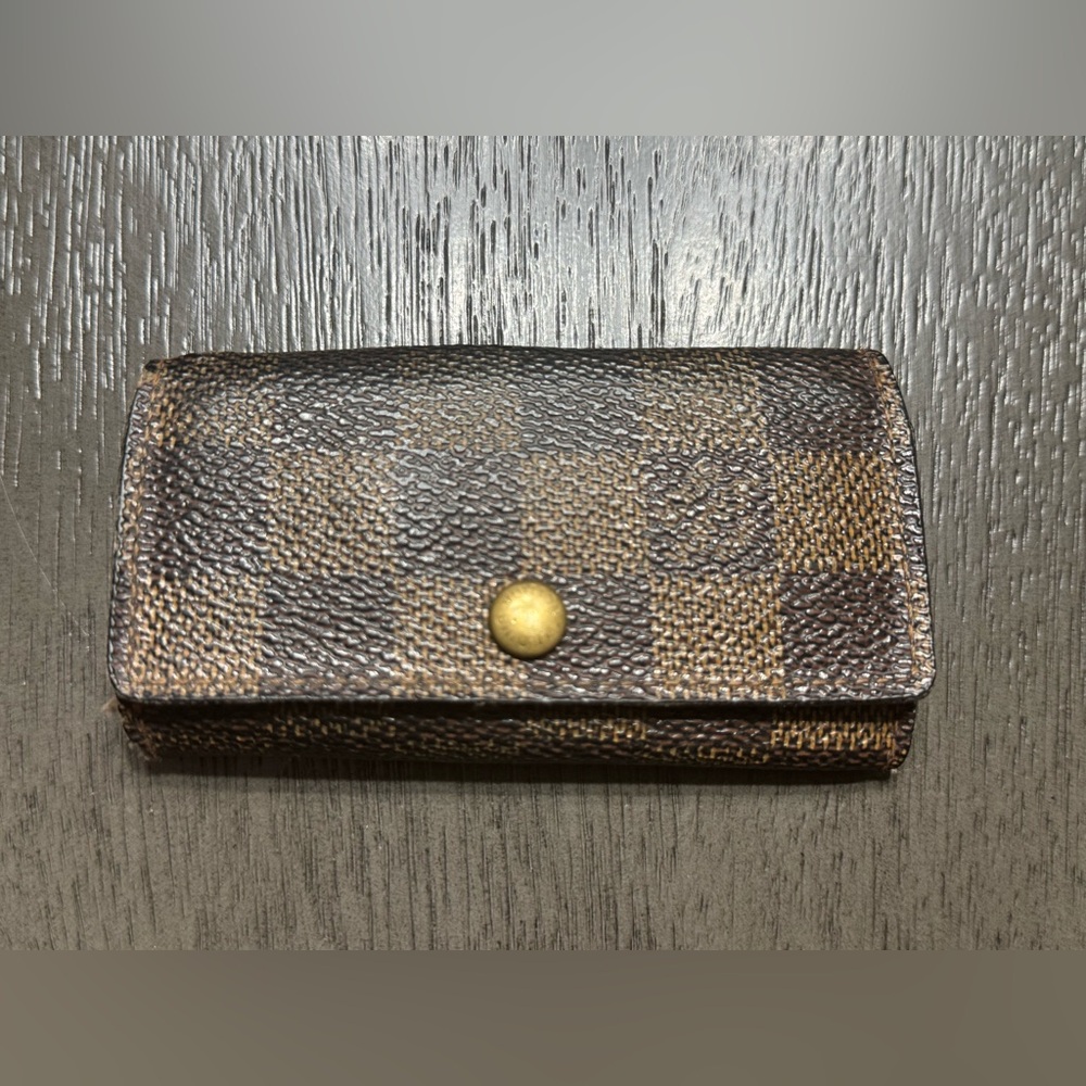 Louis Vuitton Damier Ebene Key Case